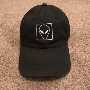 The Classic Strap Back Alien Hat in Black